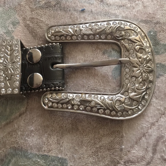 SOLD Nocona Women’s Belt - Picture 3 of 12